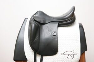 Used Amerigo Vega Dressage 18NM Saddle SN: 3708109