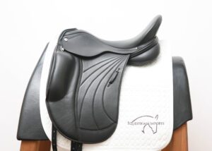 Albion Platinum Royale 17.5MW Dressage Saddle SN: 117195