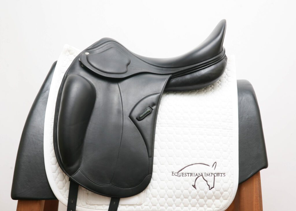 Amerigo Classic Siena 17.5M Monoflap Dressage Saddle SN: L09340219