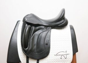 Custom Advantage Monoflap Dressage Saddle SN: 20861