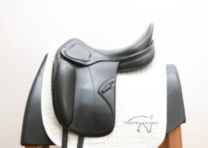 Amerigo Pasubio 18MW Dressage Saddle SN N115440519 Inv 7008