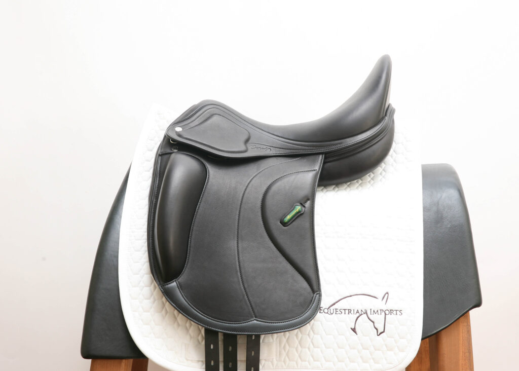 Amerigo Cervia Siena Monoflap Dressage Saddle 17.5 +1 Inv: 7048