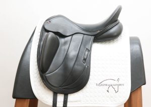 Albion Fabrento 18MW Dressage Saddle SN 111177 Inv 7074